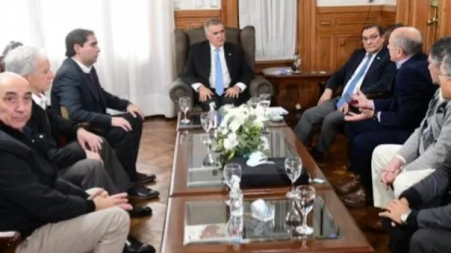 Empresarios de la industria textil se reunieron con el Gobierno para plantear la generación de más empleo en Tucumán