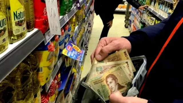 Costo de vida: una familia tucumana promedio (4 integrantes) necesitó $ 97.277,59 para no ser pobre 