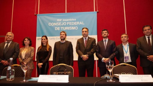 Sebastián Giobellina encabezó su primera asamblea como presidente del Consejo Federal de Turismo