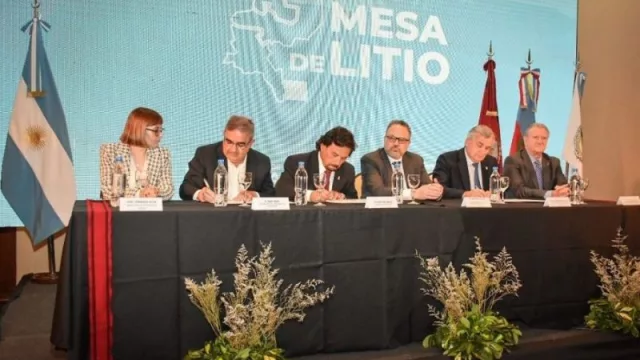 Salta, Jujuy y Catamarca reafirmaron el dominio originario de las provincias sobre el litio y otros recursos naturales
