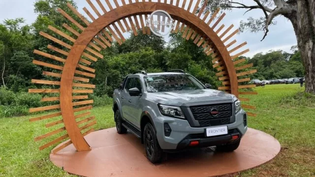 Nissan quiere seguir el camino de Toyota (y no de Honda) en Argentina: ¿podrá ser top 3 en el mercado? (la planta de Santa Isabel es clave en su estrategia)