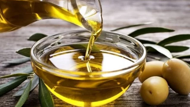 Prohíben en todo el territorio nacional dos aceites de oliva y uno de girasol por irregularidades 