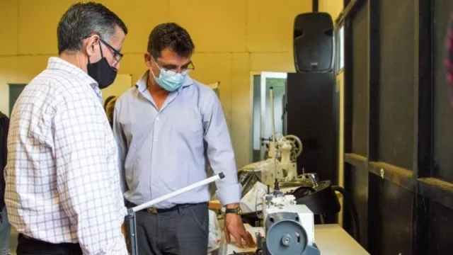 Para potenciar el trabajo de emprendedores tucumanos se hizo la entrega de equipamiento por un valor de $ 8 millones 