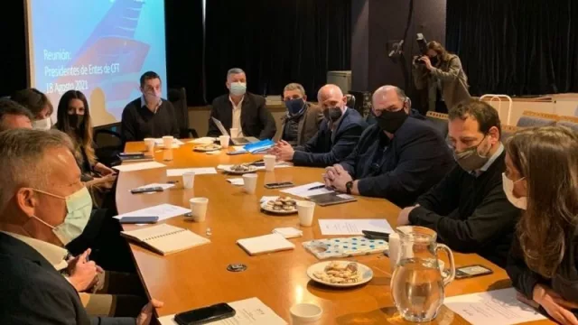 Corrientes representó al Litoral en la reunión de presidentes de regiones turísticas del país