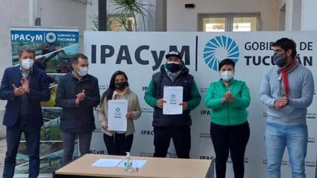 Grupos de emprendedores tucumanos recibieron matrículas habilitantes y conformaron dos nuevas cooperativas 