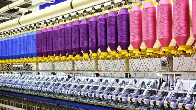 La economía se contrajo 2% en mayo por la segunda ola