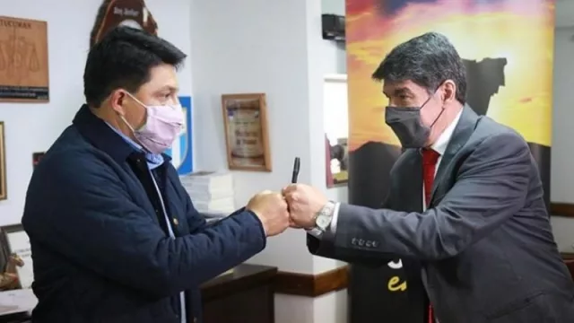 Enfocados en la productividad tucumana: firman un convenio para potenciar la producción de pollos en los valles 