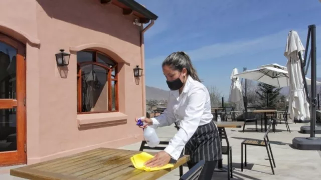 Asistencia de $22.000 para empresarios y trabajadores tucumanos del turismo ¿cómo acceder?