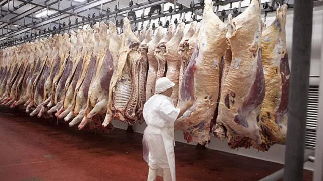 El recorte de las exportaciones de carne pegó duro en la confianza de los productores
