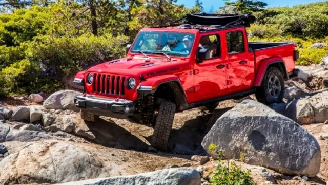 Ya se vende la camioneta Jeep Gladiator en Argentina (precios)