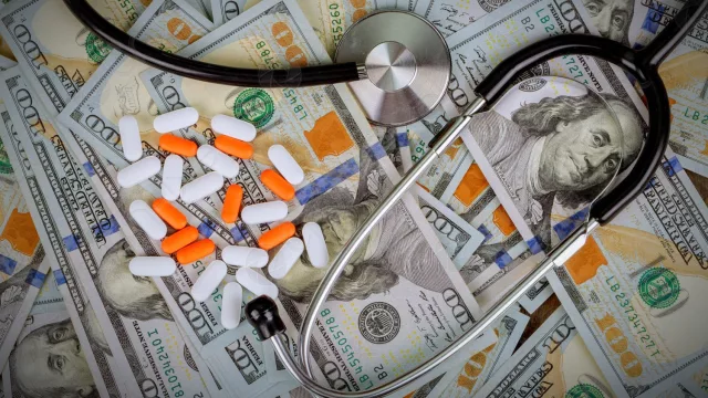 Terapia intensiva: medicamentos suben 1300% y denuncian un mercado negro