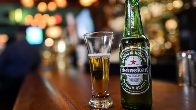 Heineken despedirá a 8000 empleados, tras perder u$s 247 millones en 2020
