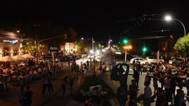 Gastronómicos advierten al gobierno: “no nos terminen de matar”