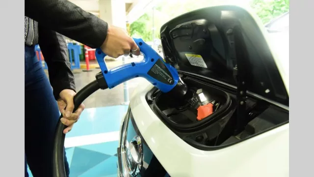 Con cargadores eléctricos más rápidos YPF inicia el lanzamiento de un serie de innovaciones