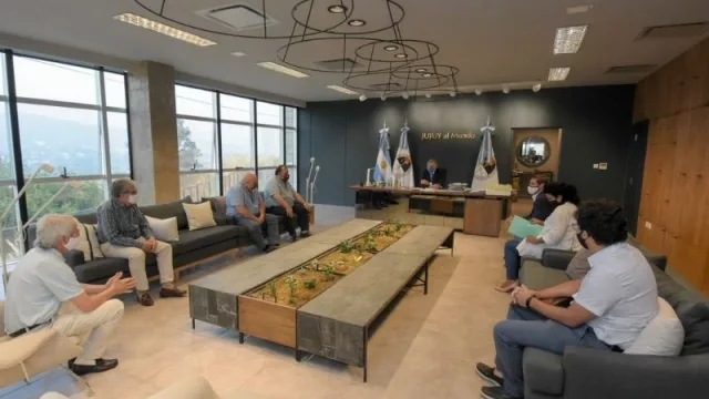 Proyectan acciones coordinadas para fortalecer sector productivo tabacalero