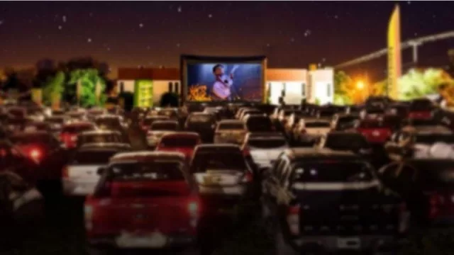 Luego de varias semanas suspendido, regresa el autocine en Yerba Buena 