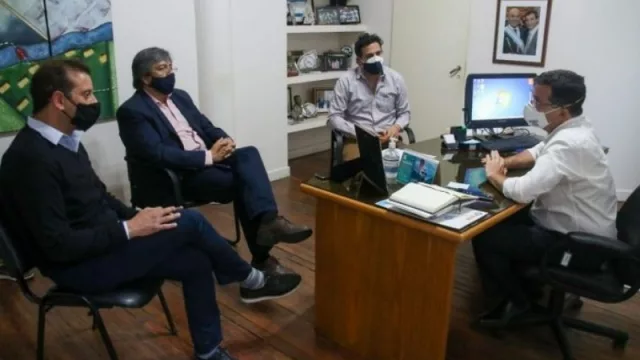 Reunión clave: gestionan acciones para transformar los programas sociales en empleo genuino 