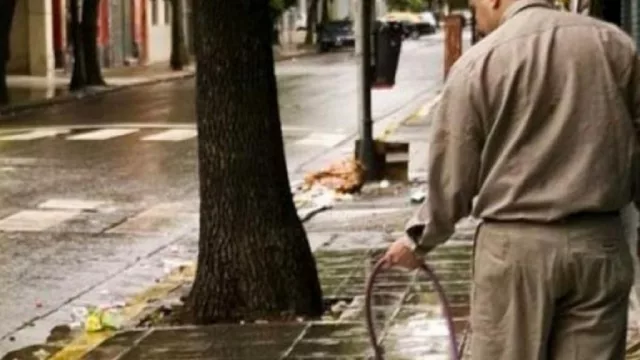 Otro golpe al bolsillo: suben el sueldo a los porteros y se incrementan las expensas 