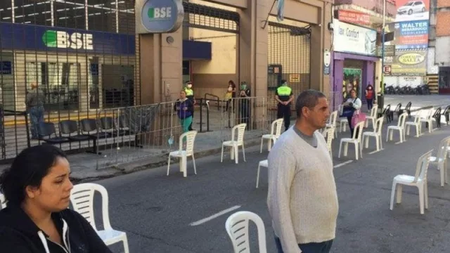 Un conflicto en el Banco Santiago del Estero, mantiene en alerta a la city bancaria de Tucumán