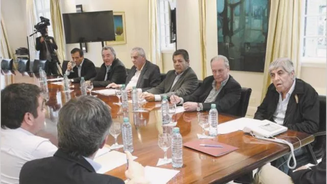 Se descongelan las paritarias y ya se pactan subas salariales de hasta 30%