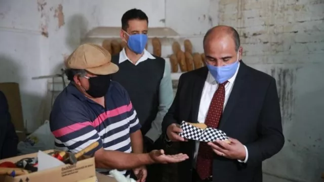 Una cooperativa brinda trabajo a una decena de tucumanos (y dictan cursos para fomentar la producción local)