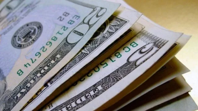 Atentos tucumanos: los bancos continúan con el bloqueo de las cuentas en dólares ¿por qué?