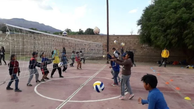 Financiamiento para pequeños tabacaleros y extensión de ayuda a entidades deportivas