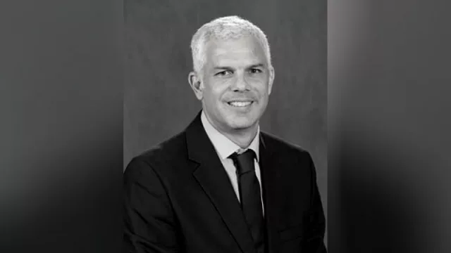 John Deere nombra nuevos directores de venta y financial