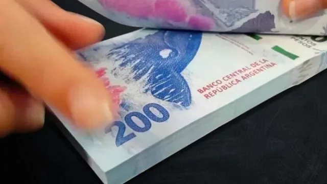 ¿Aguinaldo de junio en tres cuotas?: reunión clave que mantiene atentos a empresarios y trabajadores tucumanos