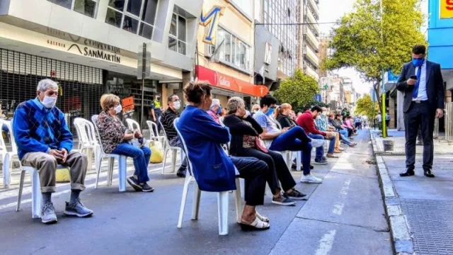 Finalmente, con el aumento anunciado por el Gobierno ¿los jubilados tucumanos ganan o pierden?