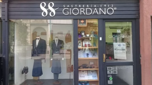 Sastrería Giordano tuvo que cerrar sus puertas por la cuarentena, pero le hace frente a la crisis
