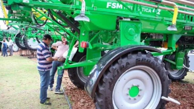 Arranca una de las exposiciones agrícolas más importante de la región (firmas locales buscan imponerse)