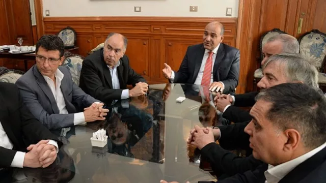 Para contrarrestar la crisis económica, analizan fortalecer las cooperativas en Tucumán (resguardando fuentes de trabajo)