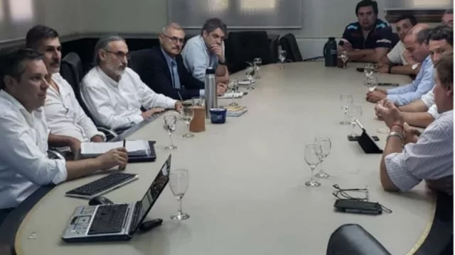 Productores llevaron al ministro de Agricultura su reclamo de menores retenciones