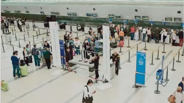 Por el temor al 'dólar tarjeta', desde el sábado, se triplicaron las ventas de viajes al exterior