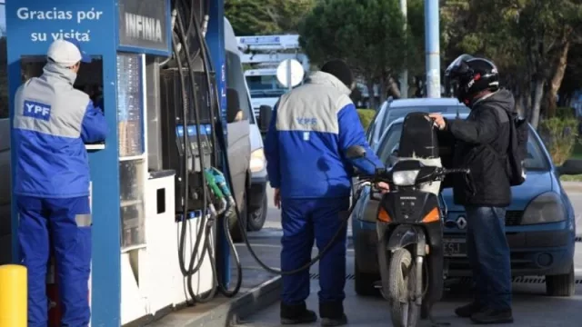 Rigen los nuevos precios de las naftas en Tucumán y su incremento es más de lo esperado 