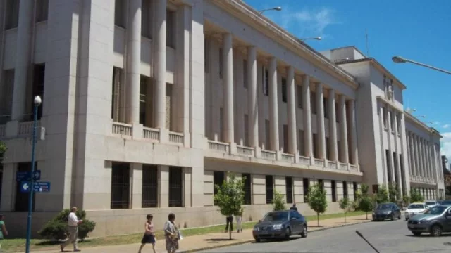 ¿Subieron los honorarios? Tras la crisis, a los tucumanos se les dificulta pagar a un abogado privado