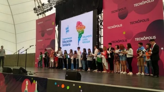 Tucumán participó del X Encuentro del Parlamento Juvenil del Mercosur y Educación Solidaria