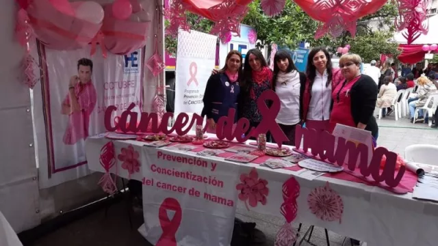 Continúan las campañas de lucha contra el Cáncer de Mama en los diversos hospitales