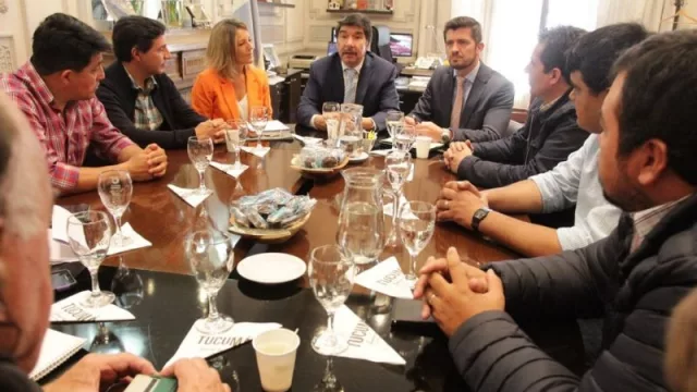 El Ministerio del Interior y Tucumán Turismo se reunieron para proyectar la temporada de verano