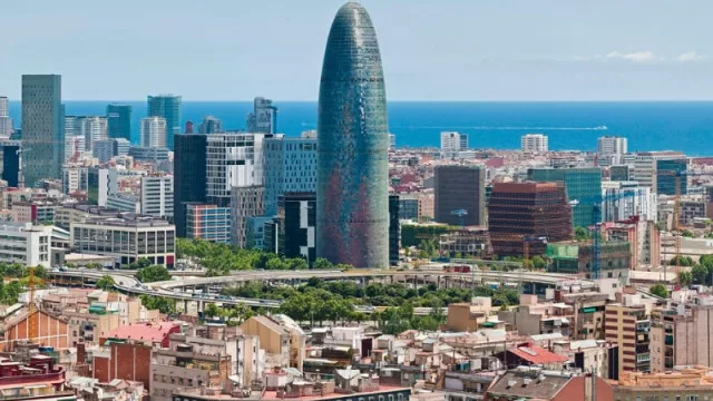 Barcelona siempre estuvo cerca: crecieron las consultas para vender en Argentina y comprar “allá” (inversiones desde € 120.000)