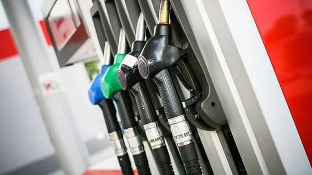 Por la bajante del Paraná Chaco sufre desabastecimiento parcial de combustibles