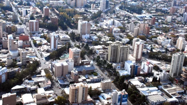 Trabajadores privados en ascenso: En NQN siguen creciendo pese al derrumbe nacional