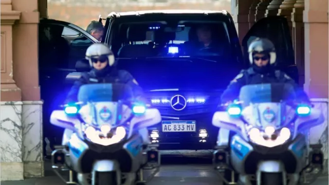 Relanzan la campaña y anuncian medidas para poner plata en el bolsillo de la gente