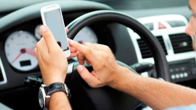 Transformación digital: los tucumanos ya pueden trasladar las cédulas del vehículo en el celular (se prepara el DNI digital)