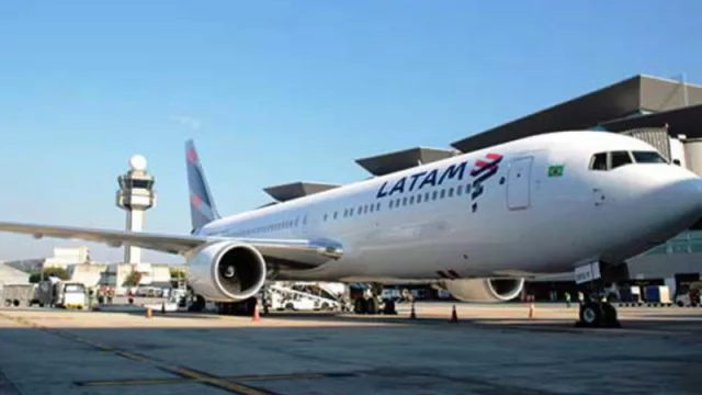 Latam cierra rutas internacionales desde el país y Tucumán podría quedarse sin conexión con el exterior