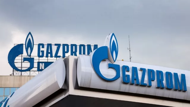 La petrolera rusa Gazprom insiste en entrar al juego con YPF
