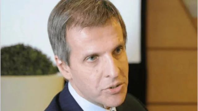 Redrado: "El riesgo país sube por la falta de capacidad del Gobierno para doblegar el fenómeno inflacionario"