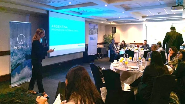 Argentina presentó su oferta turística en Chile