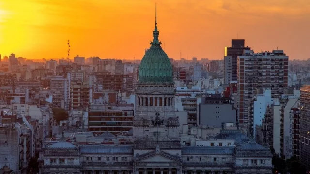 ¿A dónde vamos? Los destinos más reservados para Semana Santa (C.A.B.A, Mardel y Salta, los favoritos)